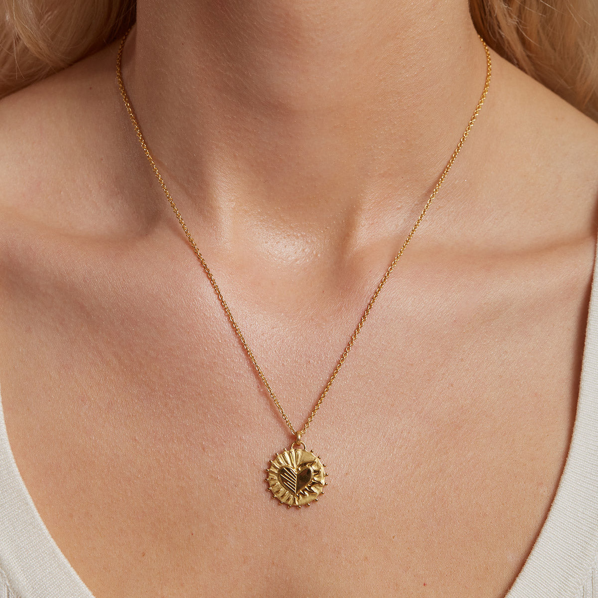 womens gold heart necklace
